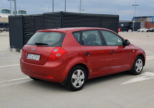 Kia Ceed cena 15600 przebieg: 113000, rok produkcji 2009 z Wrocław małe 137